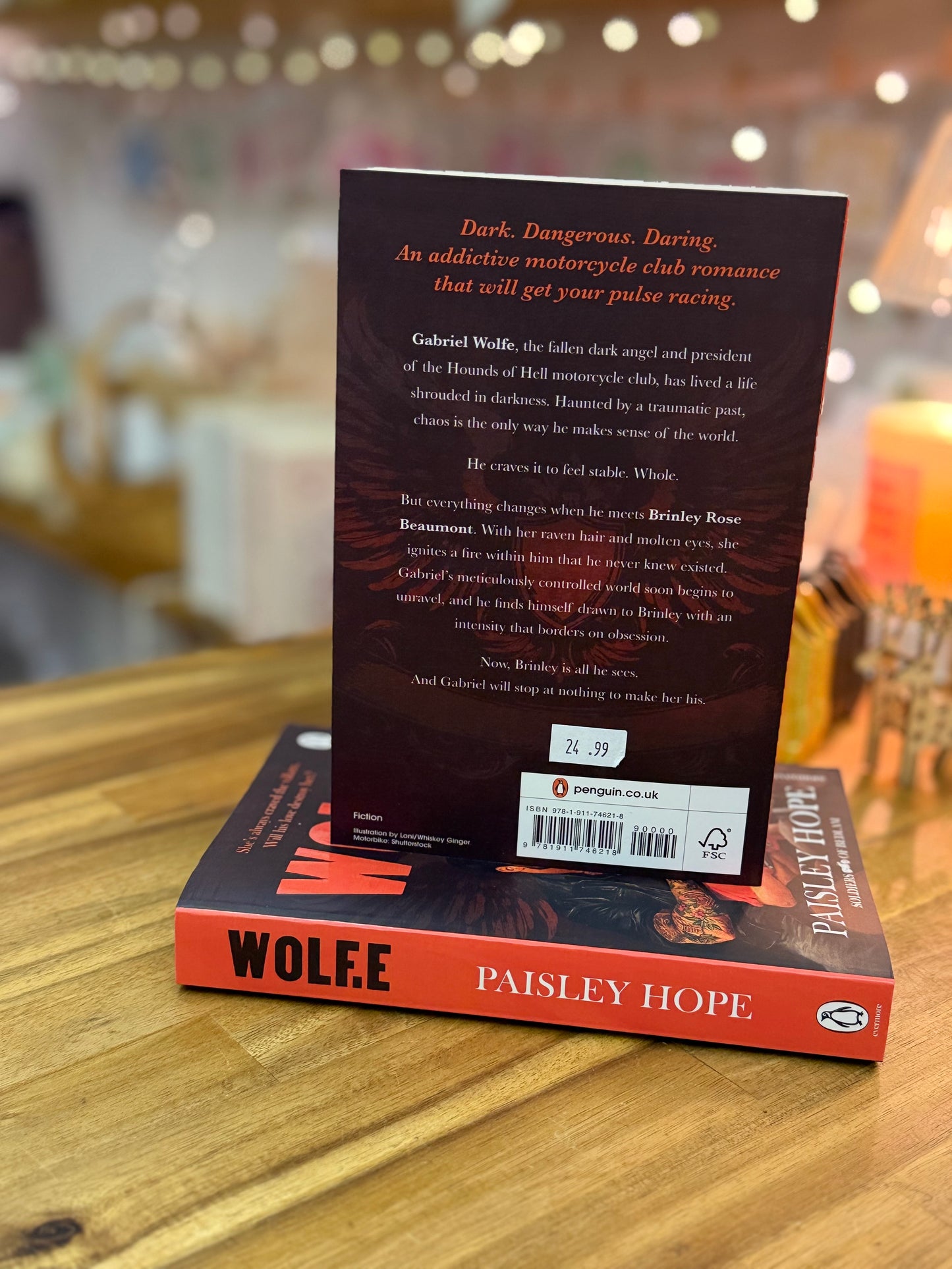 Wolf.E - Paisley Hope