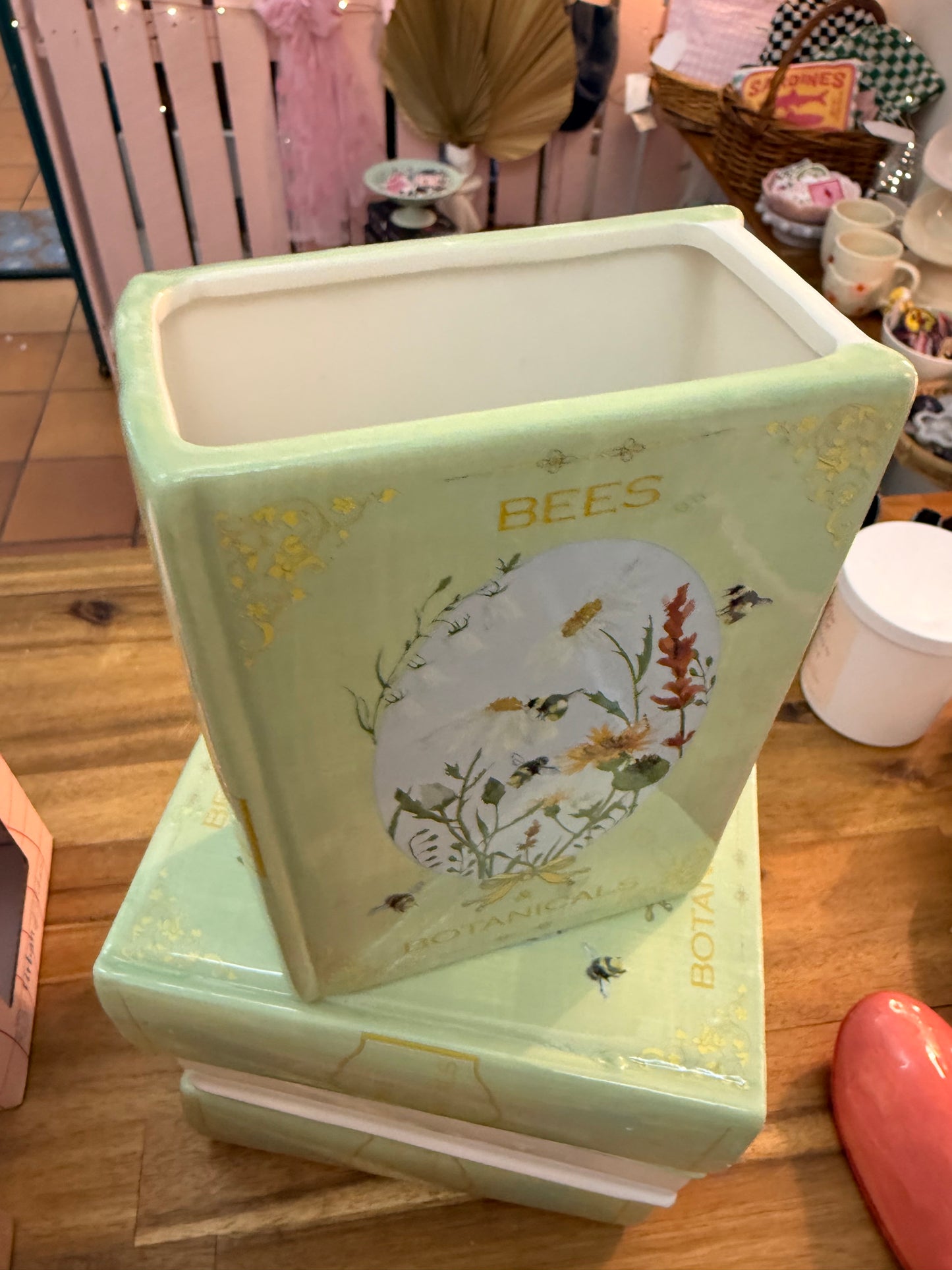 Book Vase