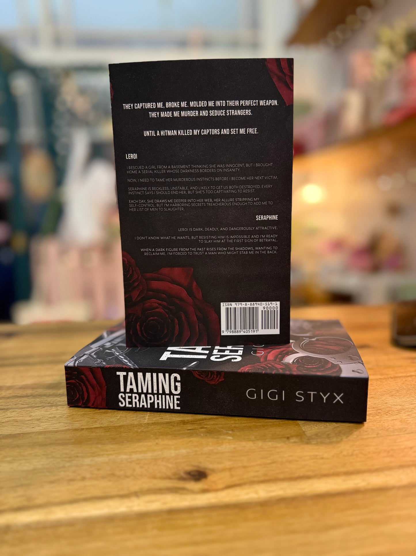 Taming Seraphine - Gigi Styx