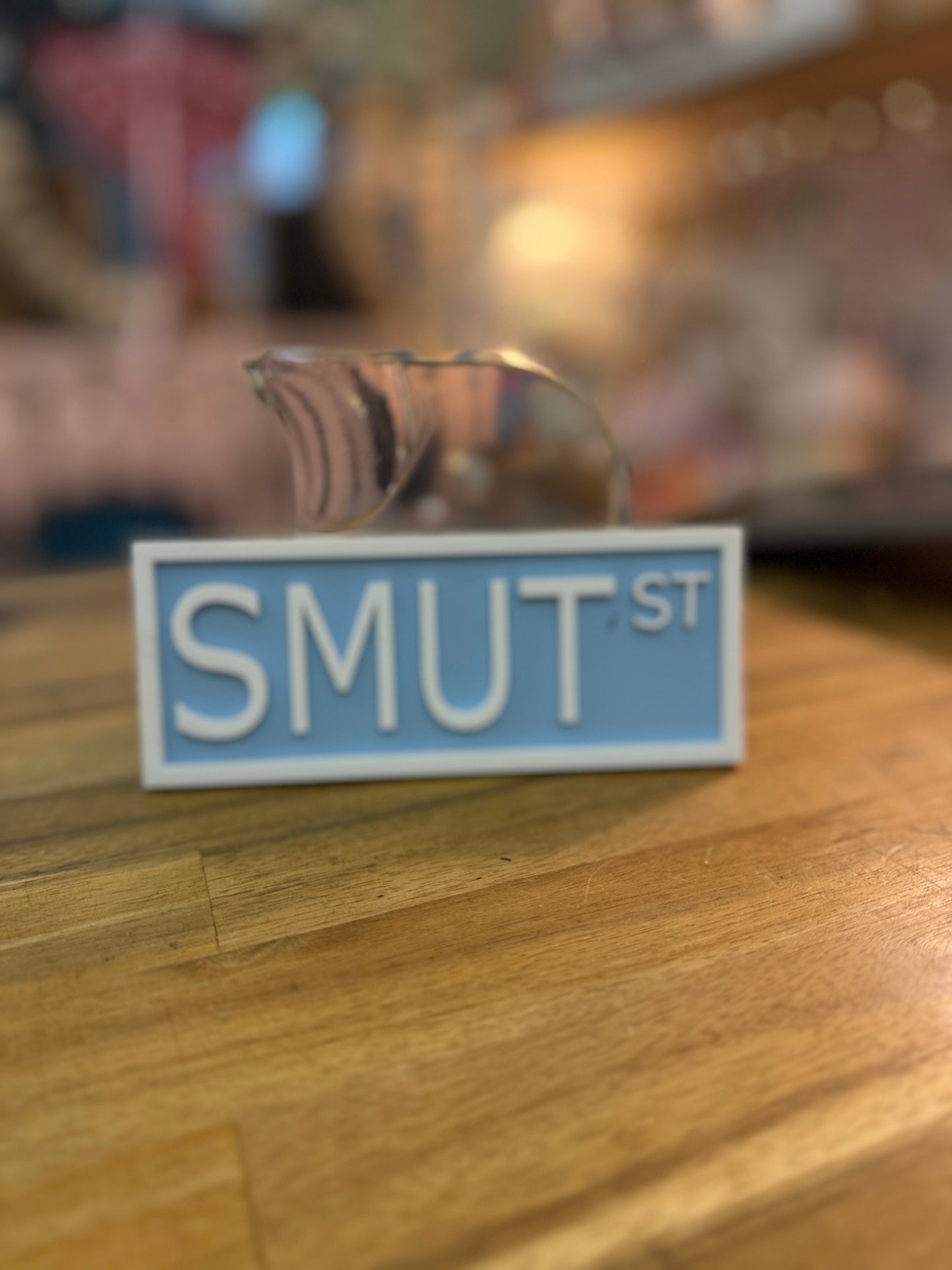 Bookshelf Sign - SMUT St