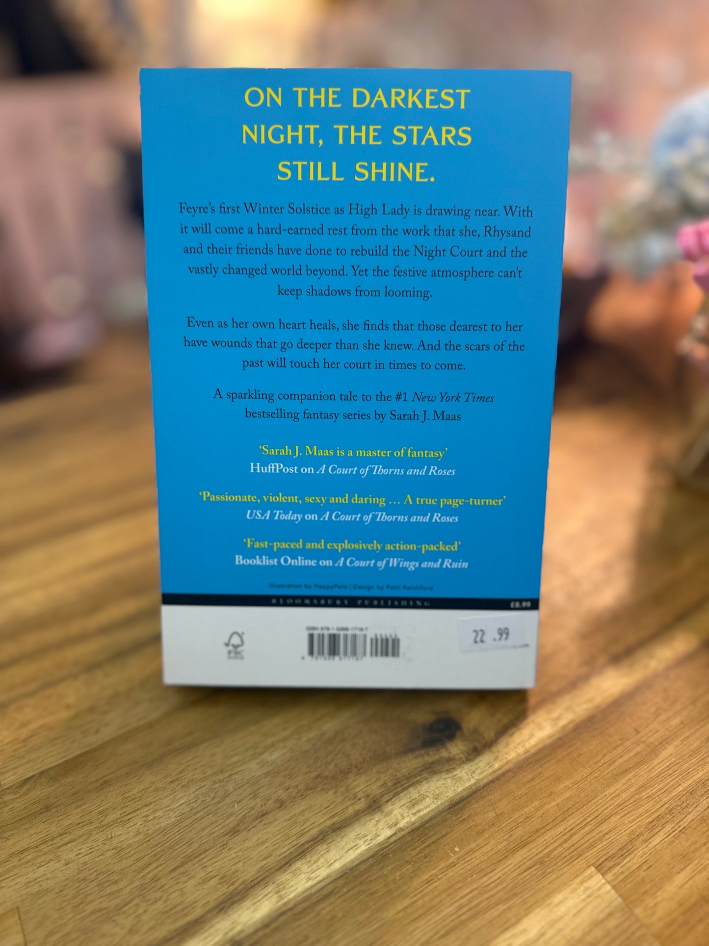 A Court Of Frost And Starlight - Sarah J Maas
