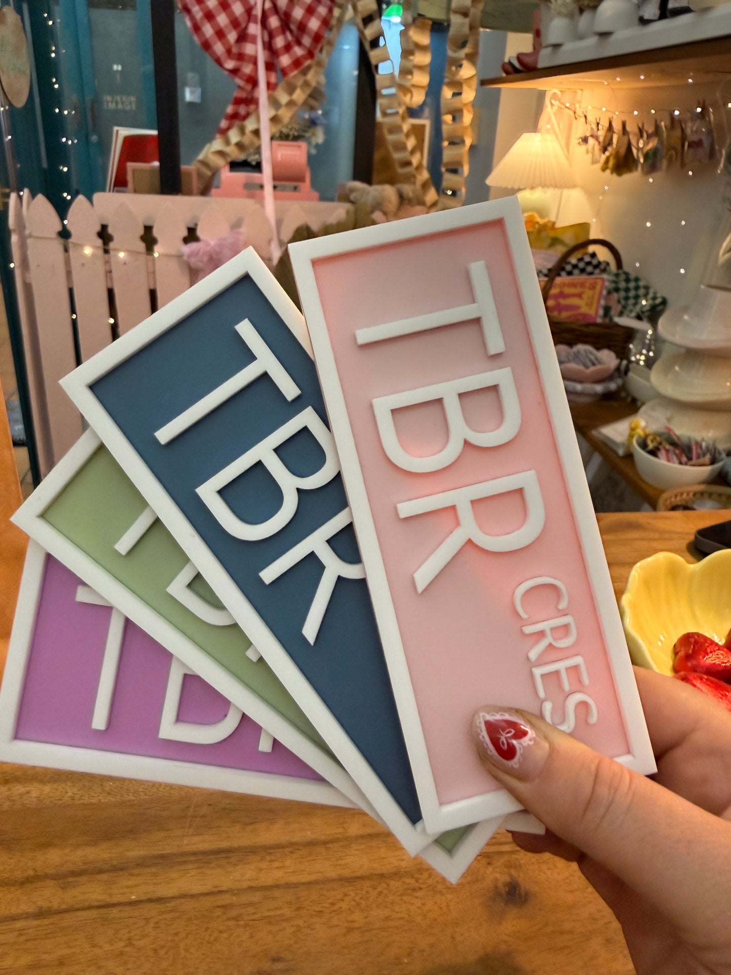 Bookshelf Sign - TBR Cres