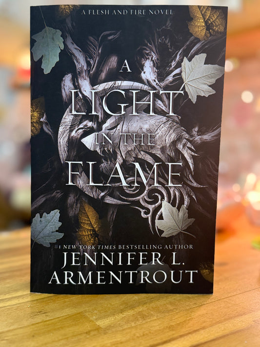 A Light in the Flame - Jennifer L. Armentrout