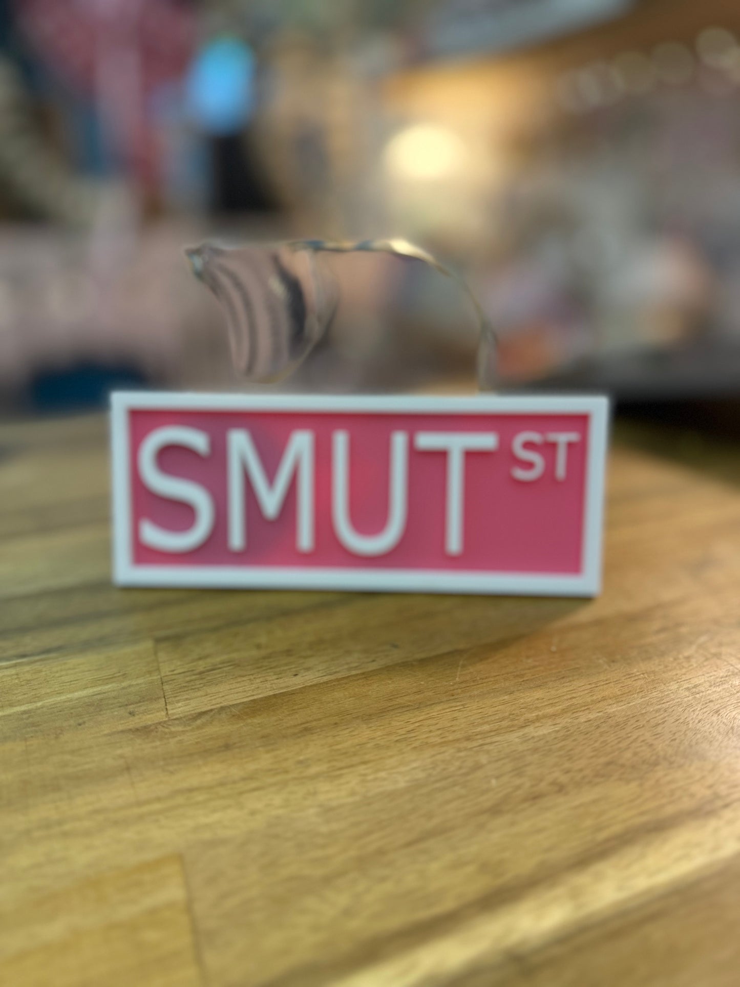 Bookshelf Sign - SMUT St
