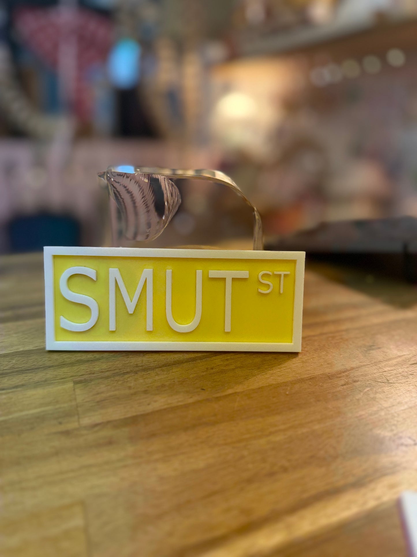 Bookshelf Sign - SMUT St