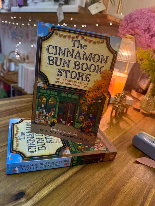 The Cinnamon Bun Book Store - Laurie Gilmore