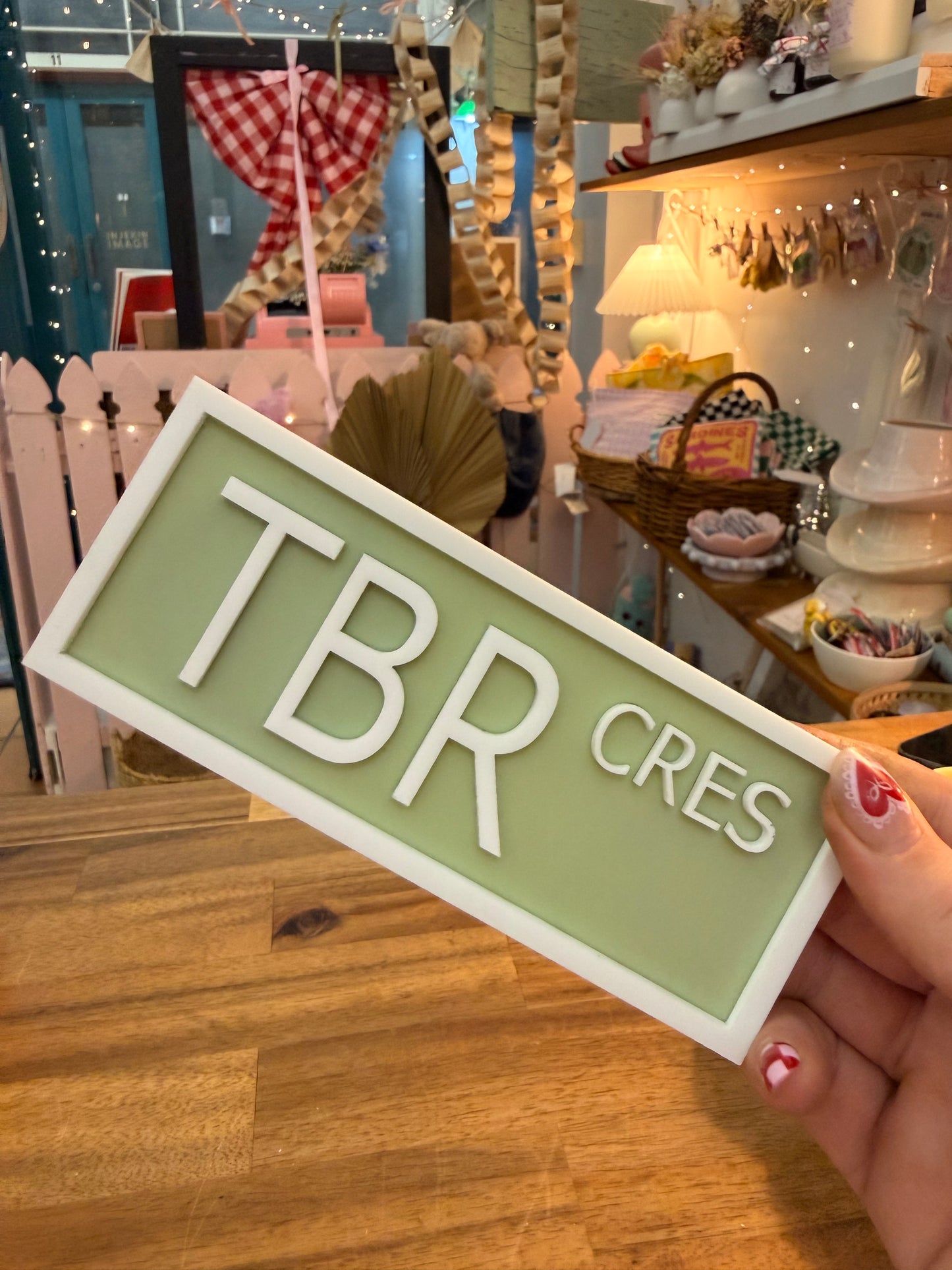 Bookshelf Sign - TBR Cres