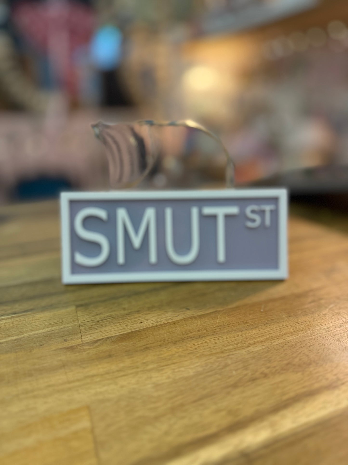Bookshelf Sign - SMUT St