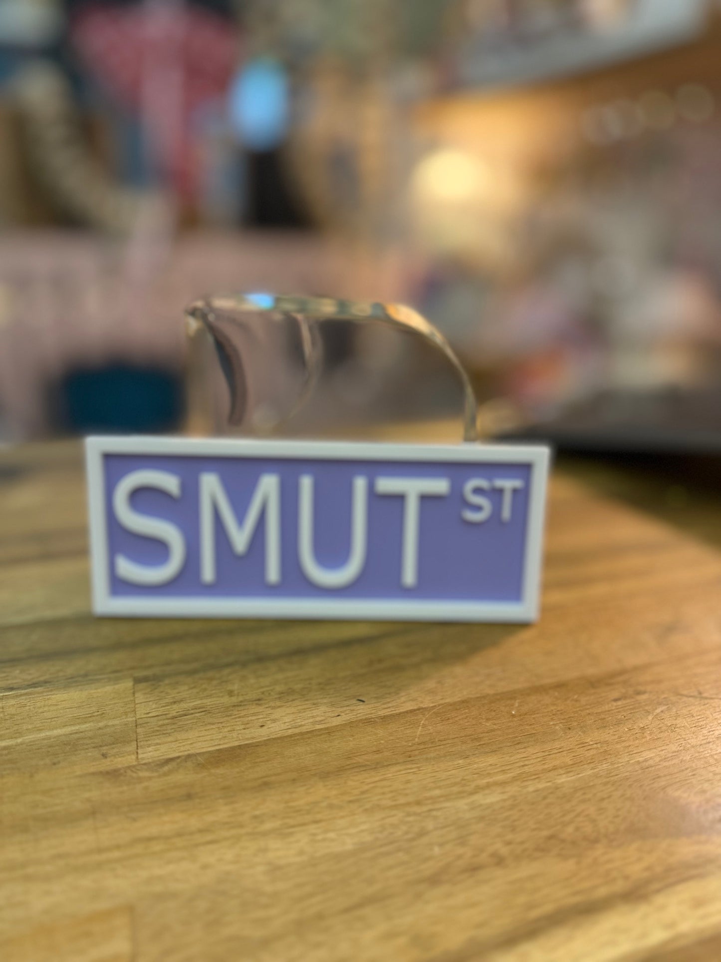Bookshelf Sign - SMUT St