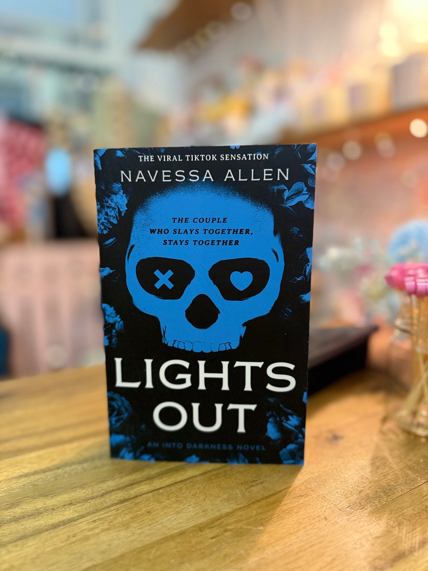 Lights Out - Navessa Allen