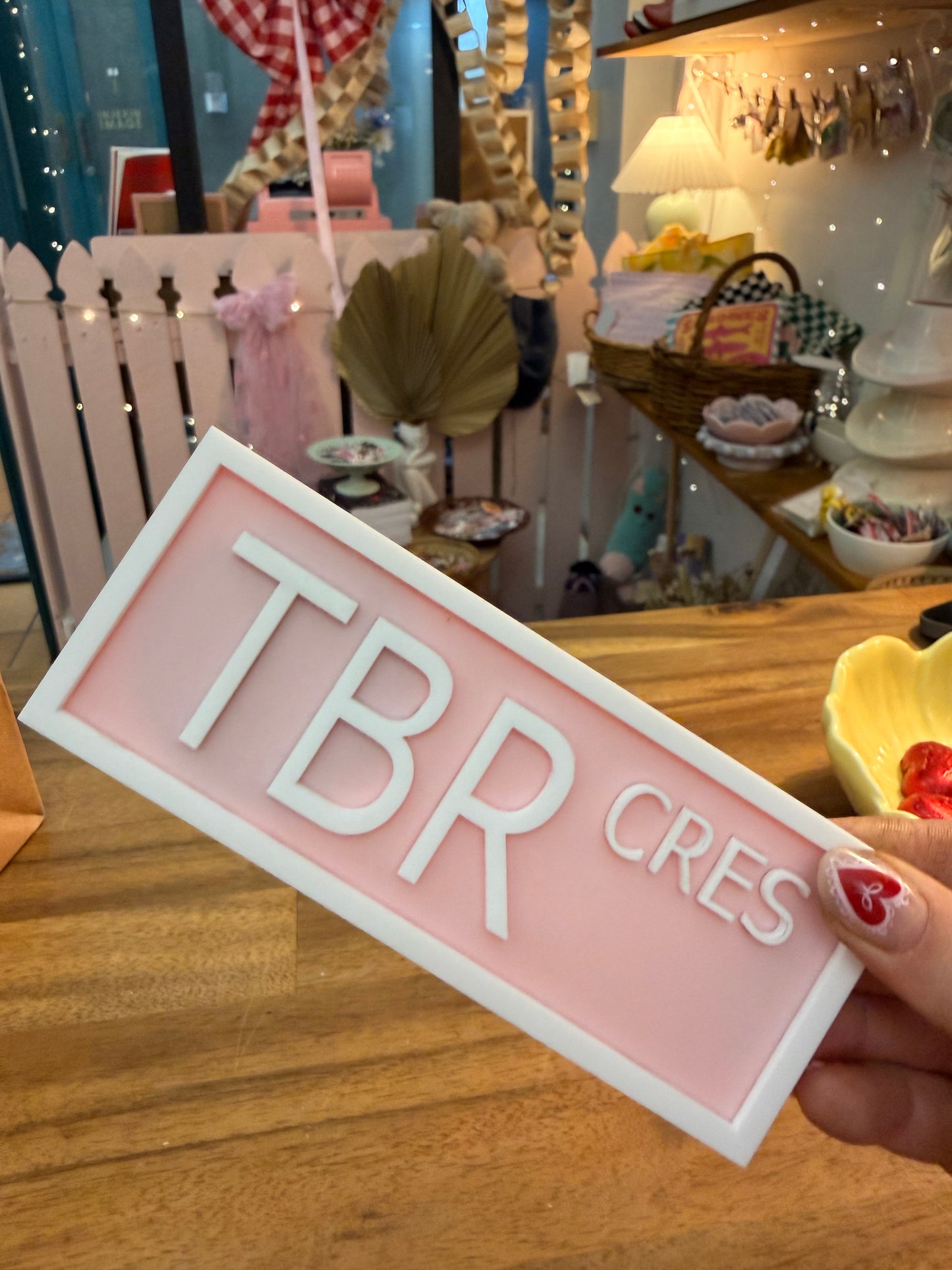 Bookshelf Sign - TBR Cres
