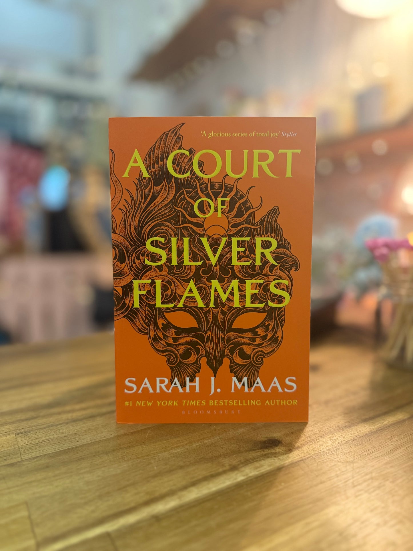 A Court Of Silver Flames - Sarah J. Maas
