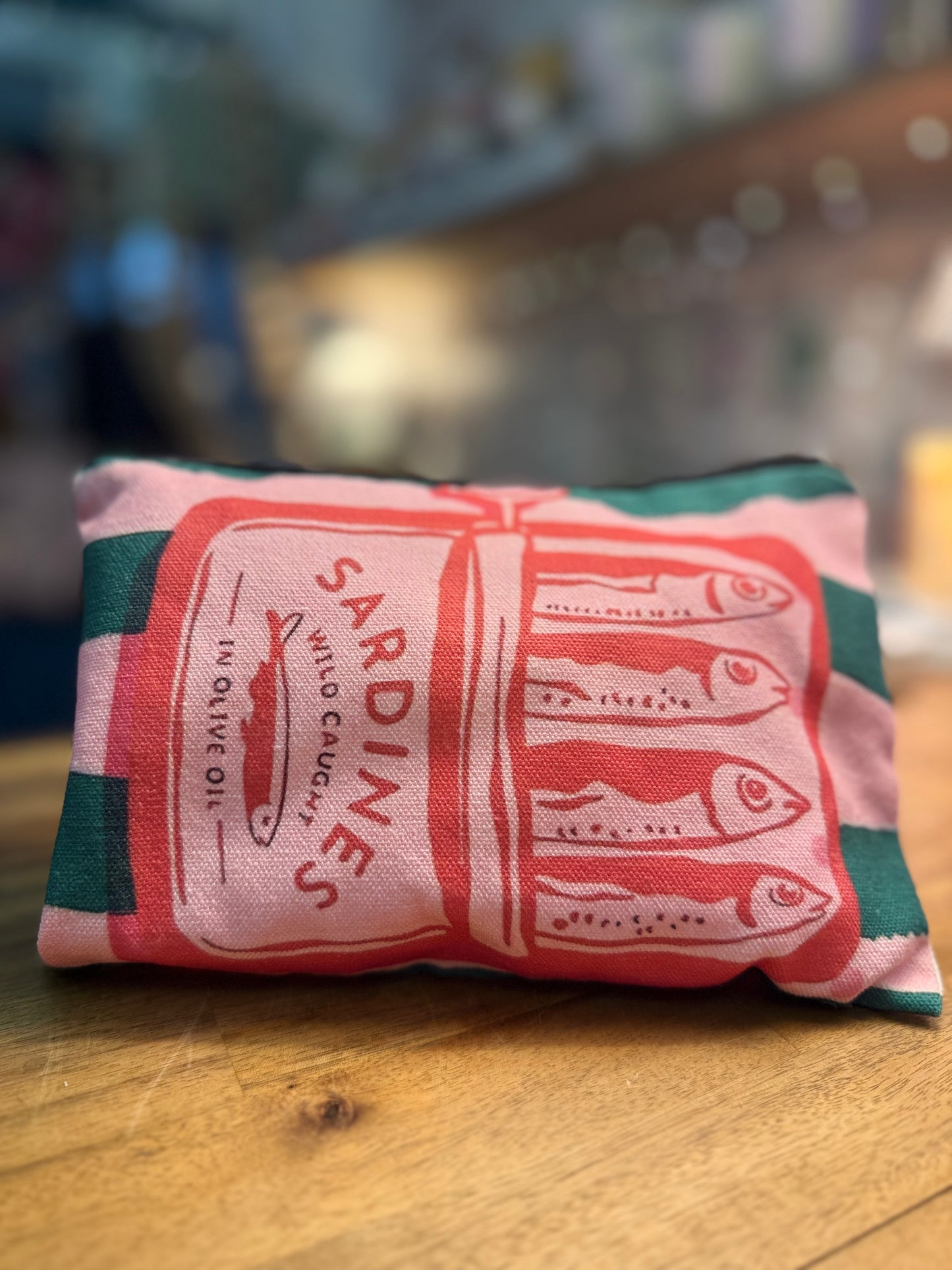 Sardines zipper pouch