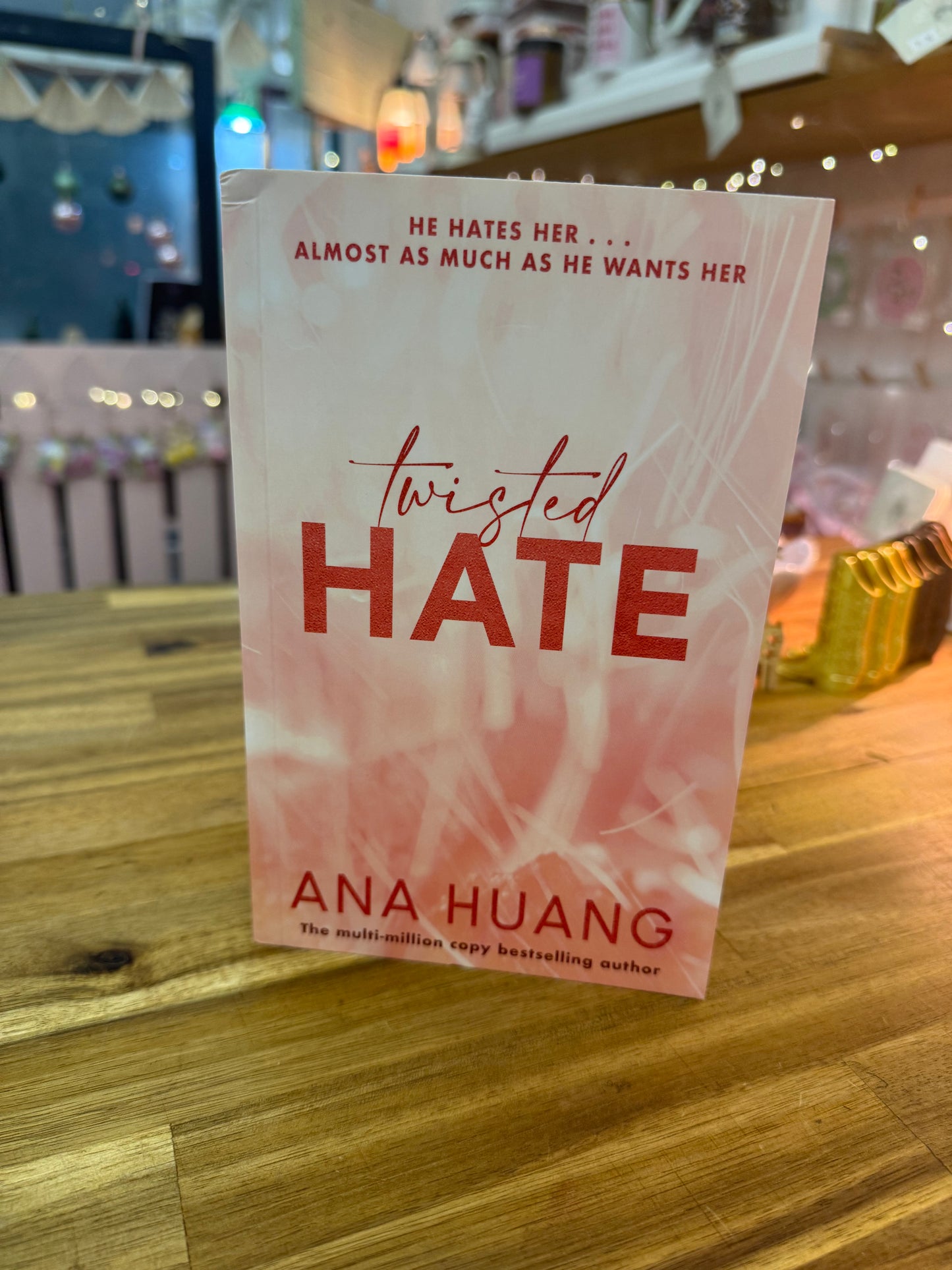 Twisted Hate - Ana Huang